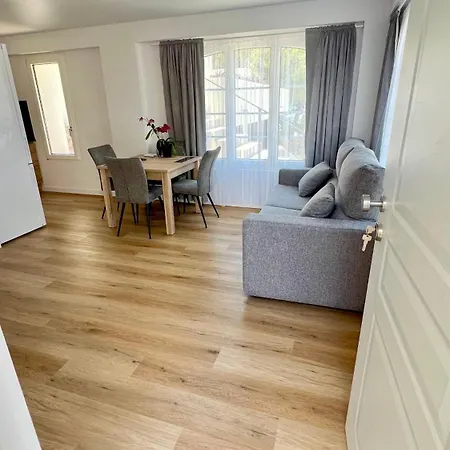 Vistas Maryvilla Vistas A La Piscina شقة *