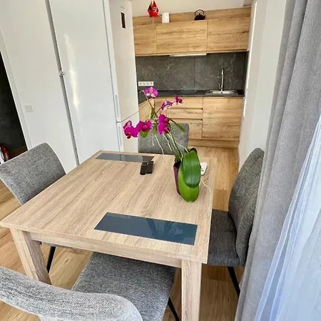 Vistas Maryvilla Vistas A La Piscina *