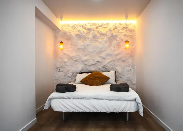 Vistas Maryvilla Vistas A La Piscina Κάλπε