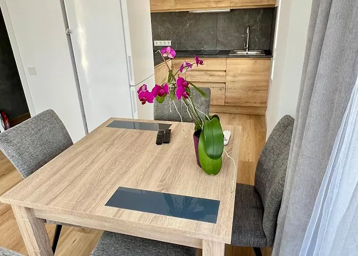 Vistas Maryvilla Vistas A La Piscina *